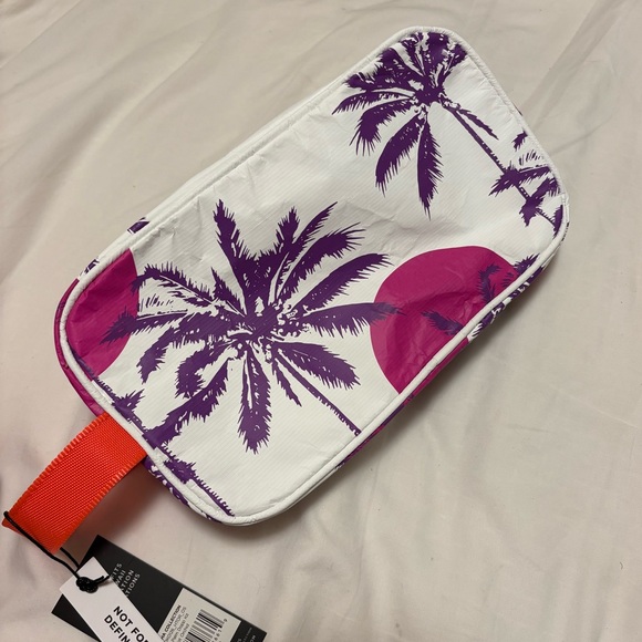 ALOHA Collection Handbags - Limited edition Aloha Collection Tropical Palm Tree Cosmetic Bag
